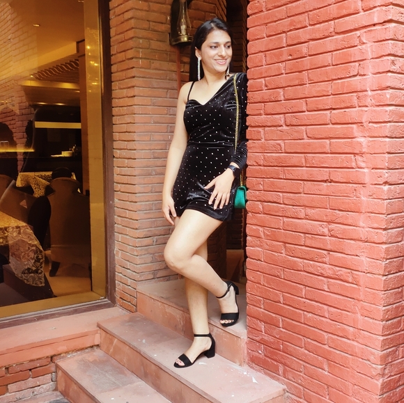 Black romper dress - Picture 2 of 4